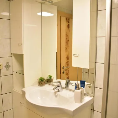 Ewald's Panoramablick Apartment *